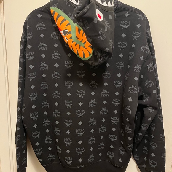 MCM X BAPE MONOGRAM SHARK HOODIE color black size S - Picture 4 of 11